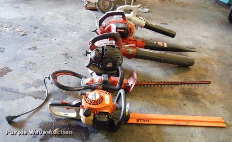 image for item GY9123 Lawn and garden equipment