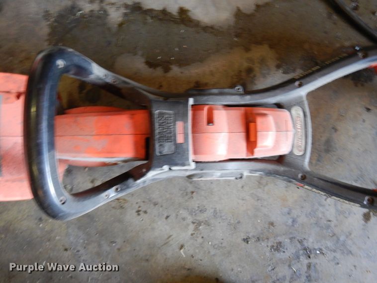 image for item GY9123 Lawn and garden equipment