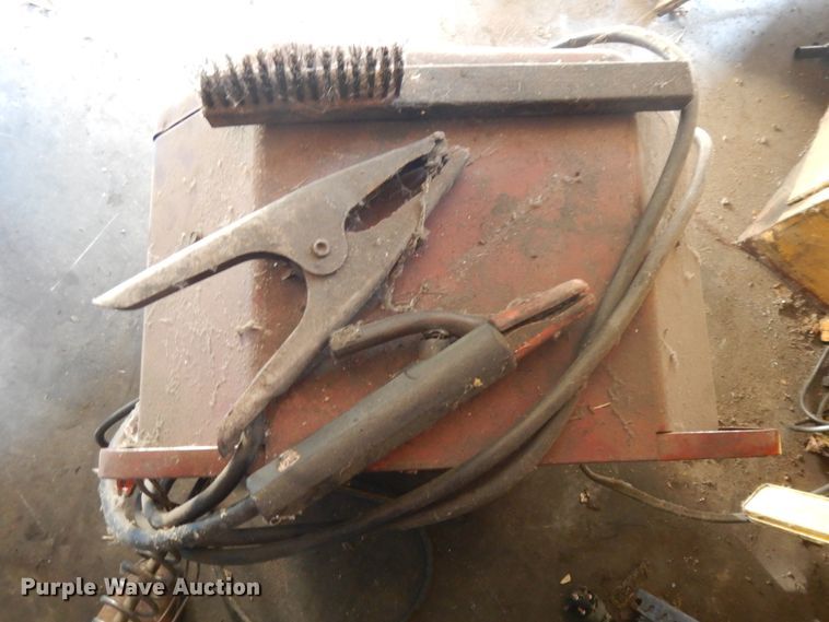 image for item GY9125 Lincoln Lincweld stick welder