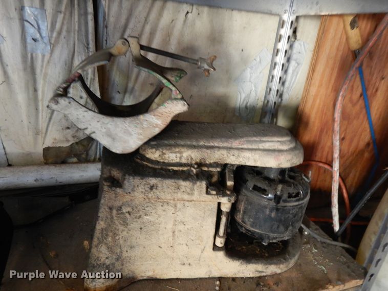 image for item GY9125 Lincoln Lincweld stick welder