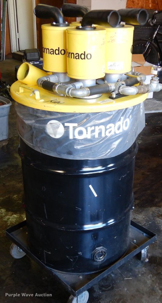 image for item GY9130 Tornado Quad Venturi wet/dry vacuum