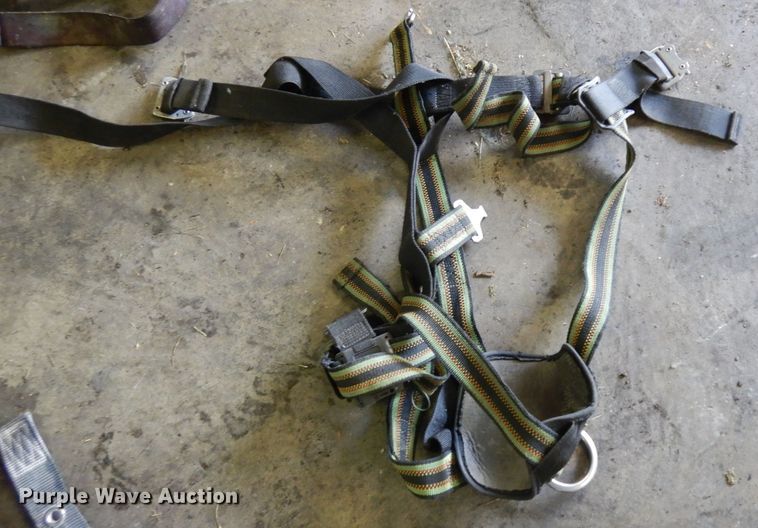 image for item GY9132 Approximately 8 fall protection harnesses