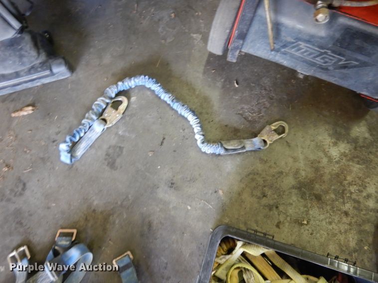 image for item GY9132 Approximately 8 fall protection harnesses