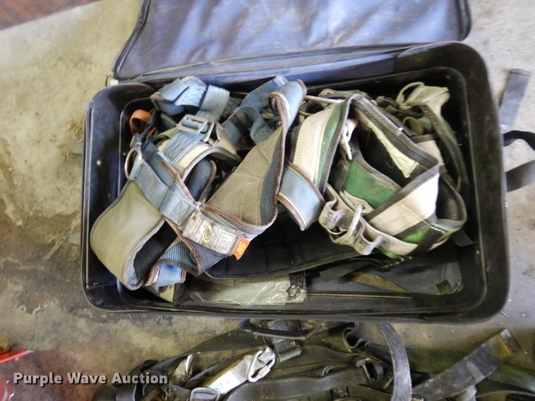 image for item GY9132 Approximately 8 fall protection harnesses