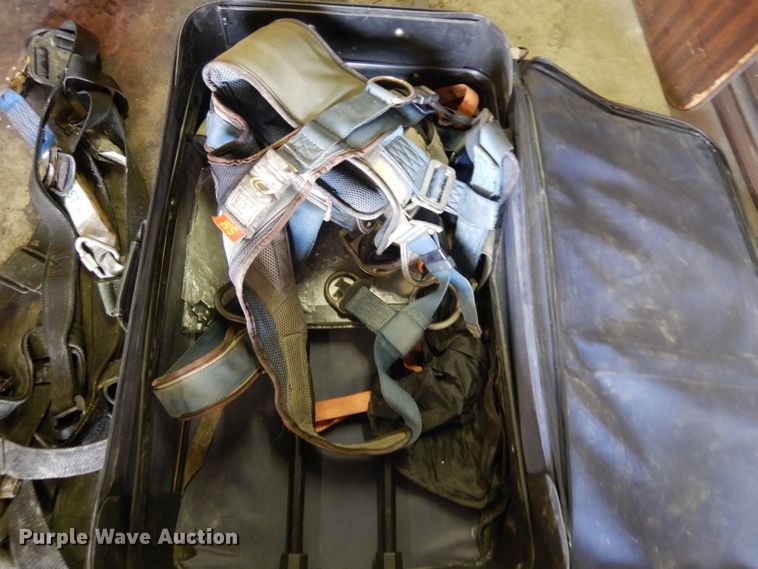 image for item GY9132 Approximately 8 fall protection harnesses