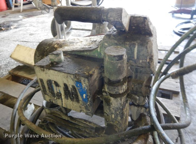 image for item GY9143 (2) airless paint pumps