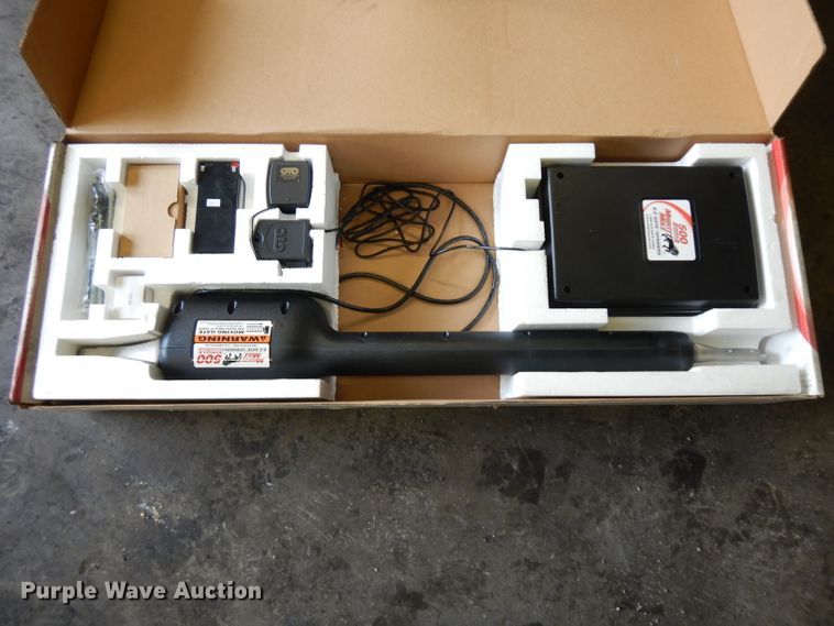 image for item GY9146 Mighty Mule 500 single automatic gate opener