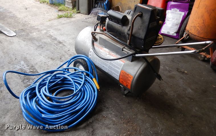 image for item GY9153 Campbell Hausfeld WL604003AJ air compressor