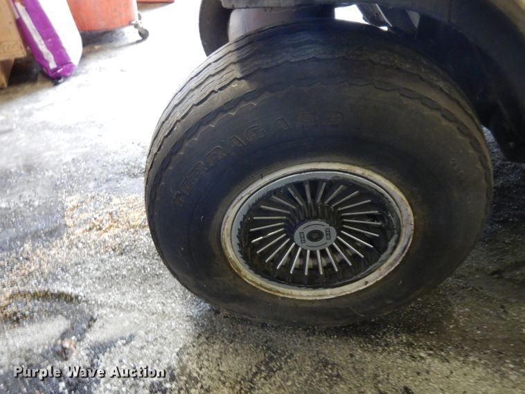 image for item GY9154 (2) golf carts