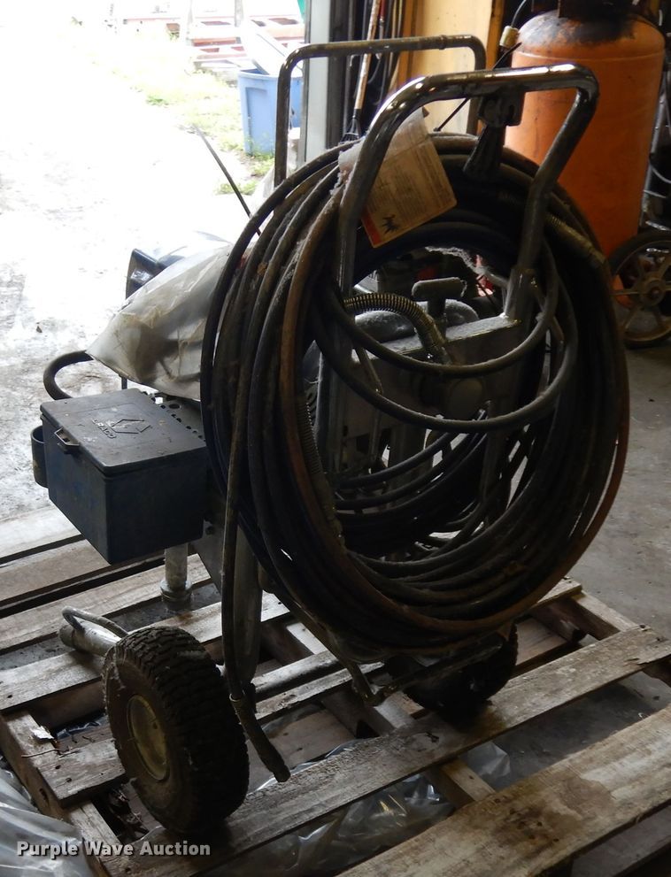 image for item GY9155 Graco Ultimate MX2 695 airless paint sprayer