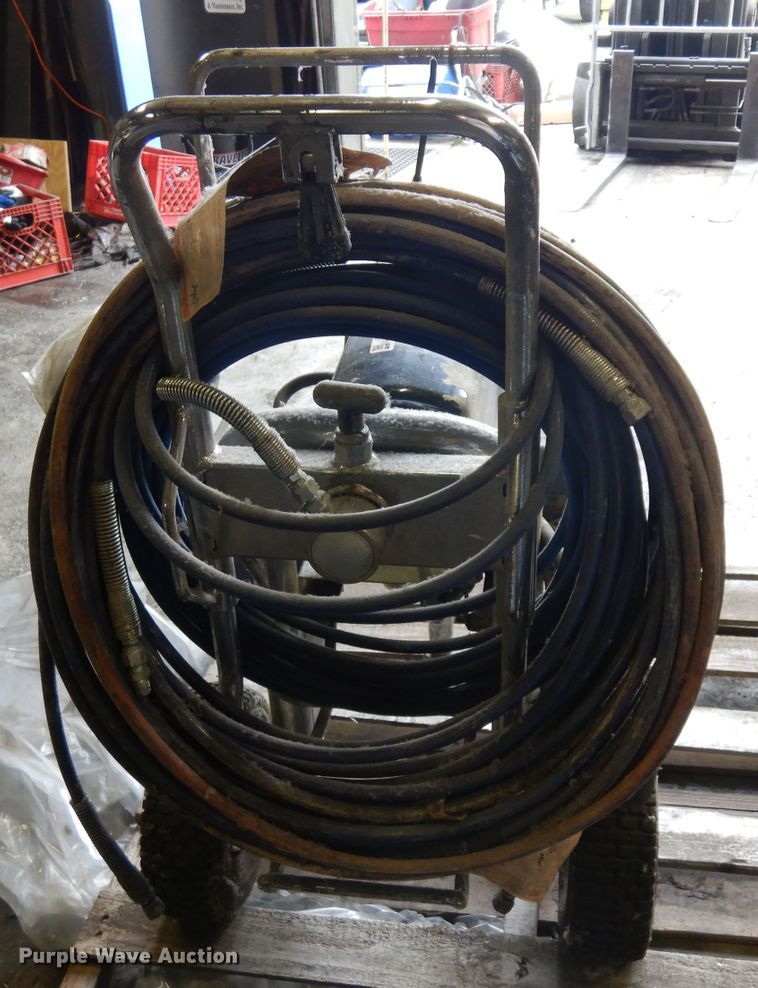 image for item GY9155 Graco Ultimate MX2 695 airless paint sprayer