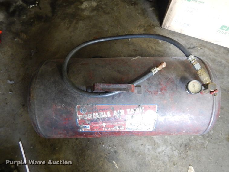 image for item GY9156 US General US660V air compressor