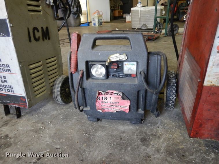 image for item GY9159 Battery chargers