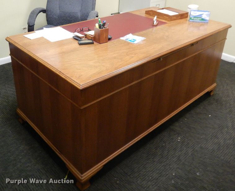 image for item GY9162 Office furniture