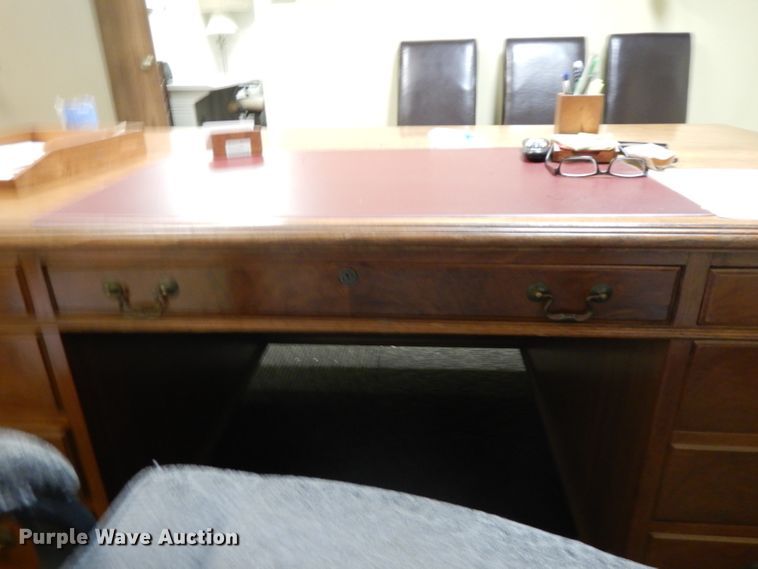 image for item GY9162 Office furniture