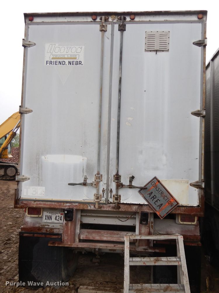 image for item GY9167 1969 Trailmobile dry van trailer