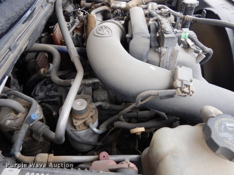 image for item GY9175 2006 Chevrolet Silverado 2500HD Crew Cab truck chassis