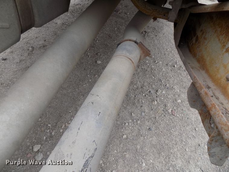 image for item GY9175 2006 Chevrolet Silverado 2500HD Crew Cab truck chassis