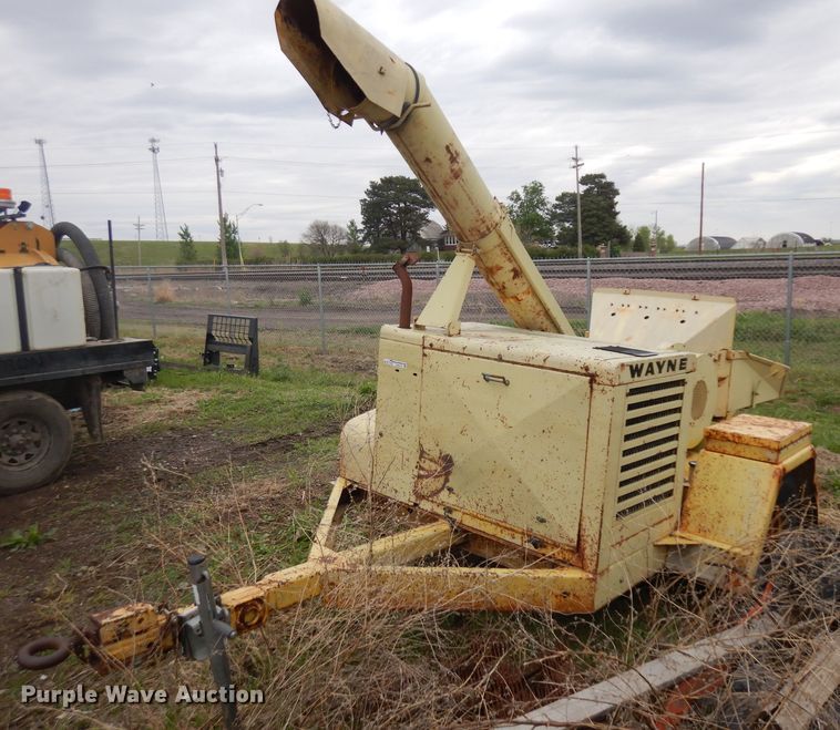 image for item GY9178 Wayne 16T381 wood chipper