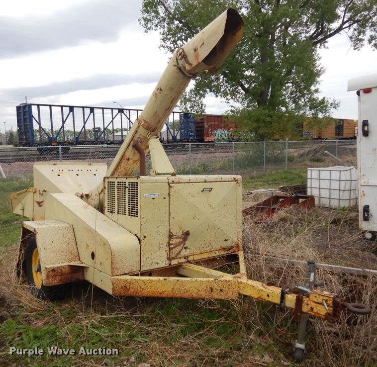 image for item GY9178 Wayne 16T381 wood chipper
