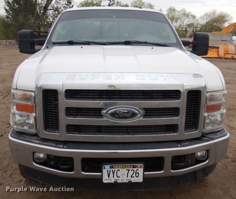 image for item GY9180 2010 Ford F250 Super Duty  Crew Cab pickup truck