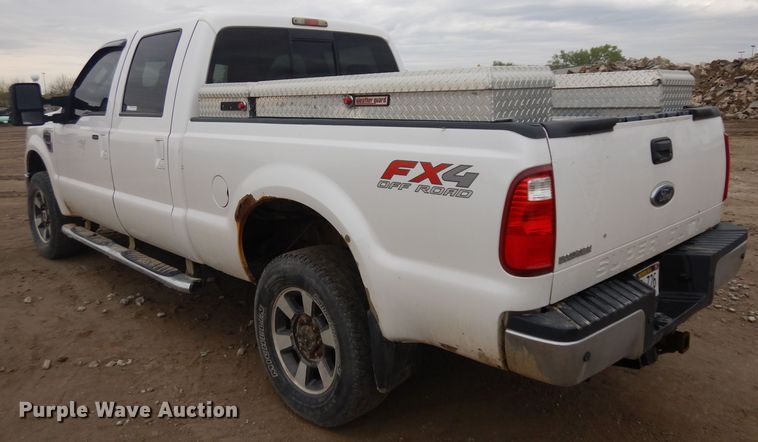 image for item GY9180 2010 Ford F250 Super Duty  Crew Cab pickup truck