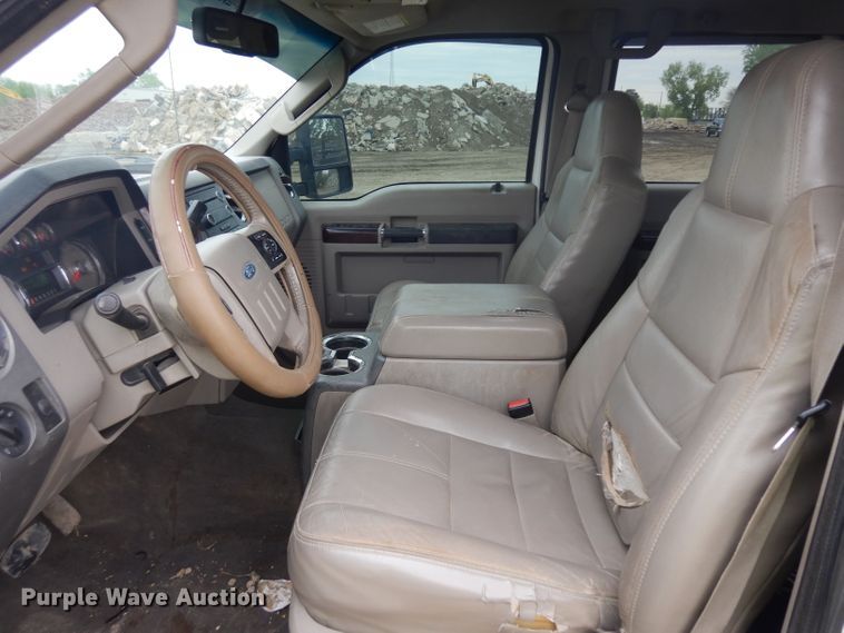 image for item GY9180 2010 Ford F250 Super Duty  Crew Cab pickup truck