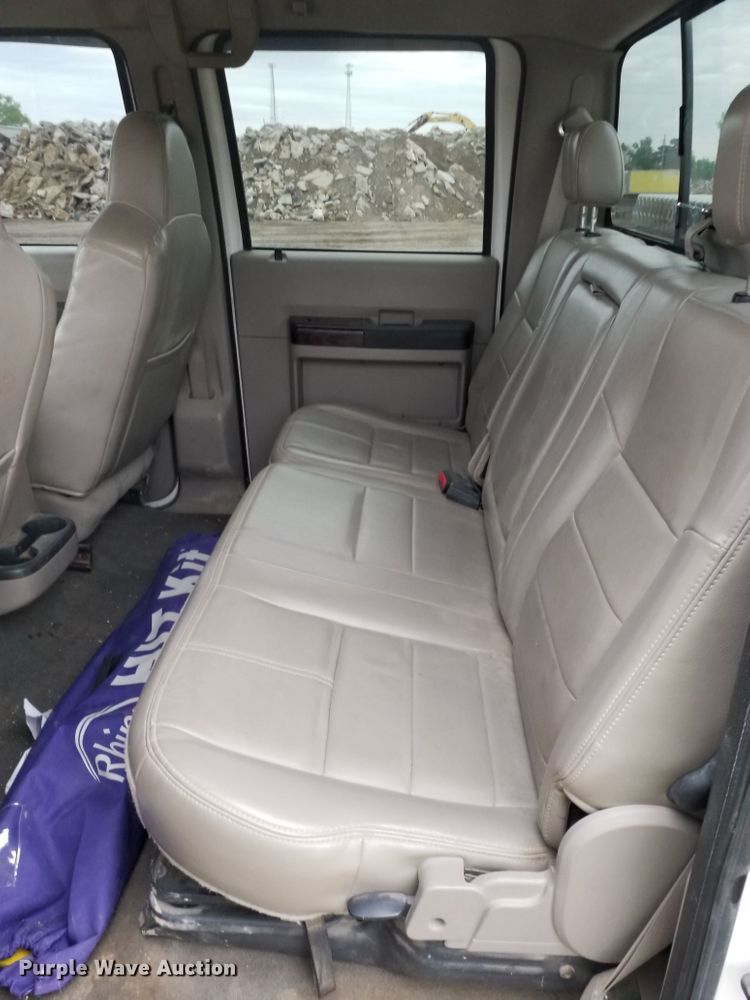 image for item GY9180 2010 Ford F250 Super Duty  Crew Cab pickup truck