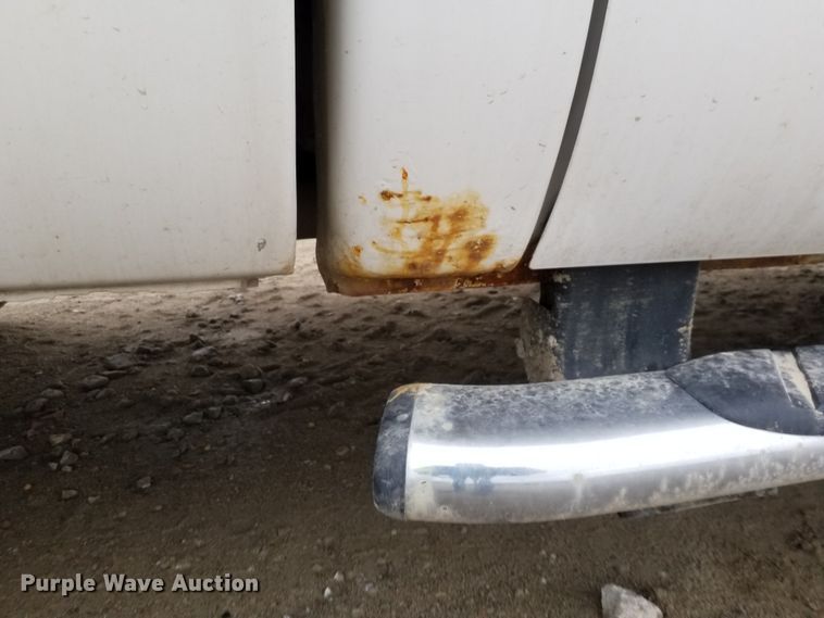 image for item GY9180 2010 Ford F250 Super Duty  Crew Cab pickup truck