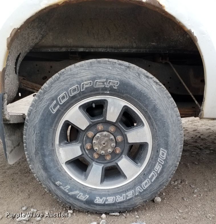 image for item GY9180 2010 Ford F250 Super Duty  Crew Cab pickup truck