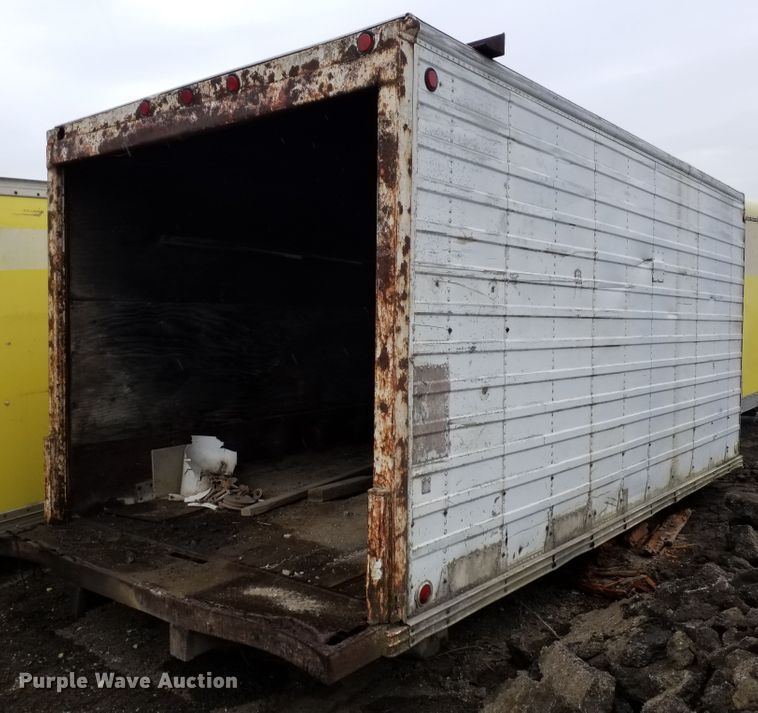 image for item GY9184 Box bed