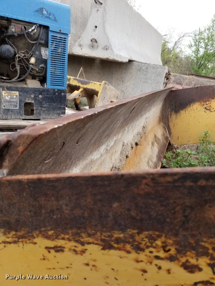 image for item GY9190 Box blade