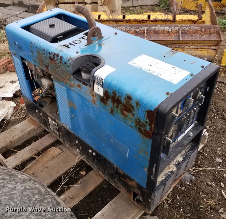 image for item GY9191 Miller Bobcat 250 welder/generator