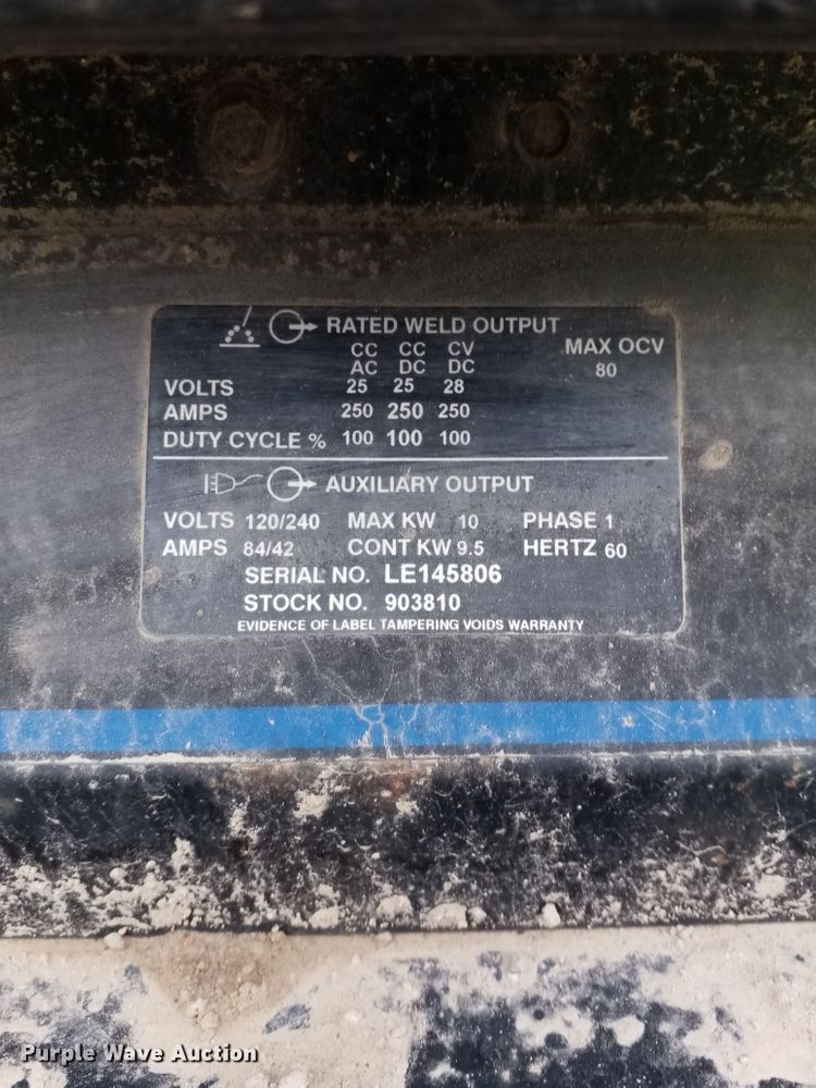 image for item GY9191 Miller Bobcat 250 welder/generator