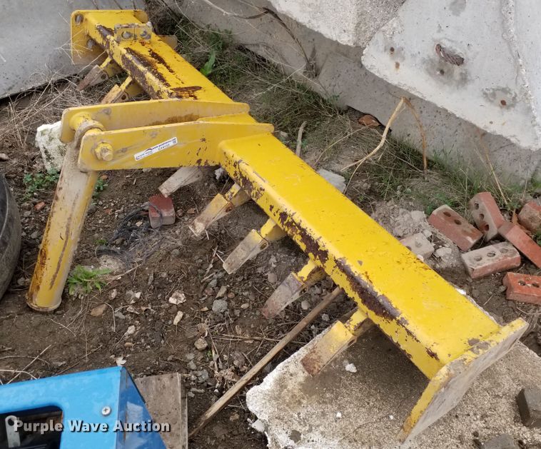 image for item GY9193 93"W ripper