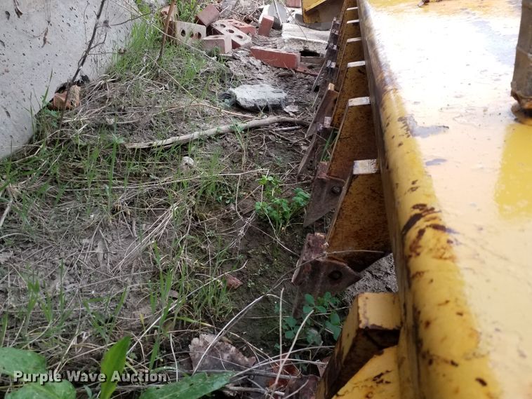 image for item GY9193 93"W ripper