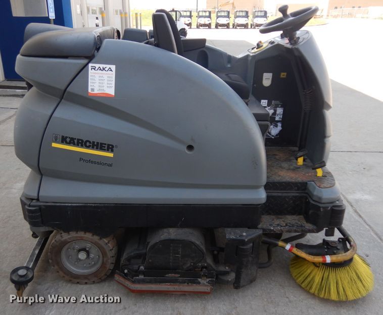image for item GY9194 2014 Karcher BR120/250R floor scrubber