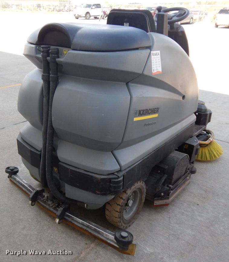 image for item GY9194 2014 Karcher BR120/250R floor scrubber
