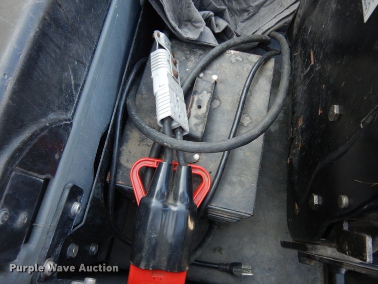 image for item GY9194 2014 Karcher BR120/250R floor scrubber