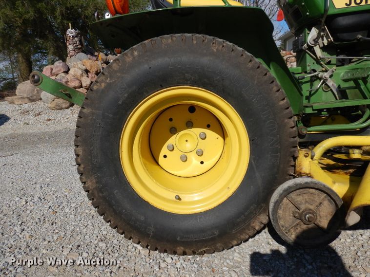 image for item GY9198 John Deere 650 tractor