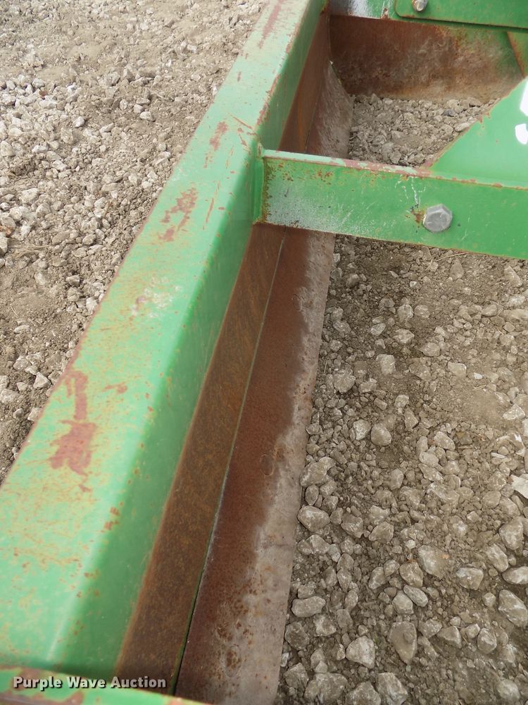 image for item GY9198 John Deere 650 tractor