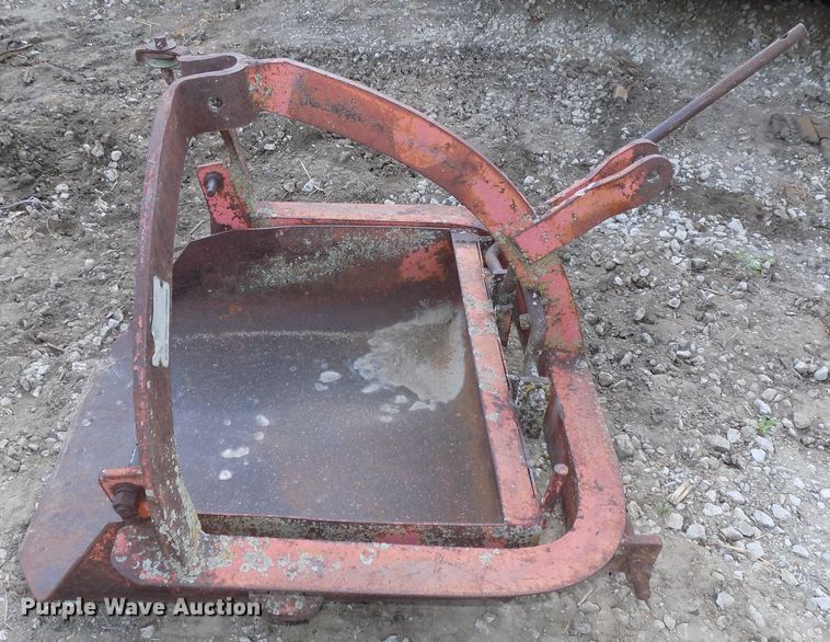 image for item GY9198 John Deere 650 tractor