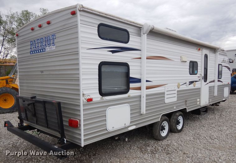 image for item GY9201 2013 Forest River Patriot  camper