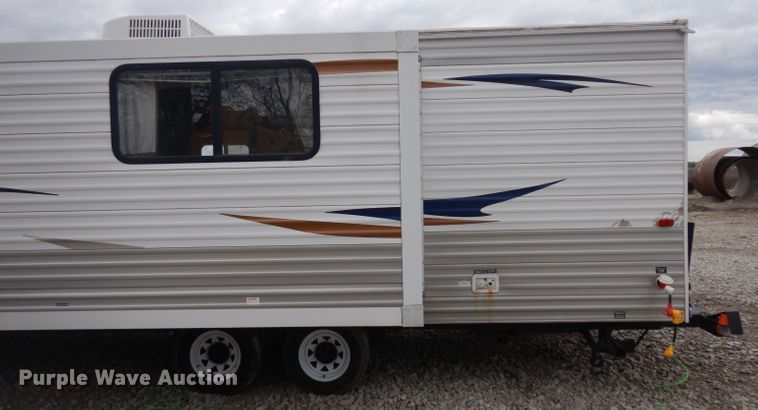 image for item GY9201 2013 Forest River Patriot  camper