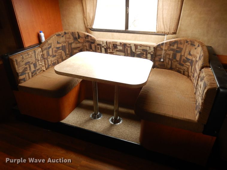 image for item GY9201 2013 Forest River Patriot  camper