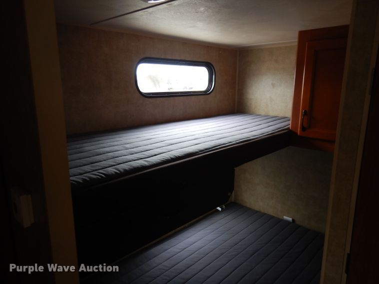 image for item GY9201 2013 Forest River Patriot  camper