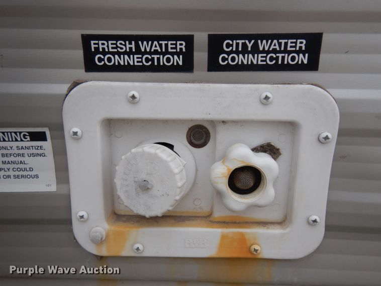 image for item GY9201 2013 Forest River Patriot  camper