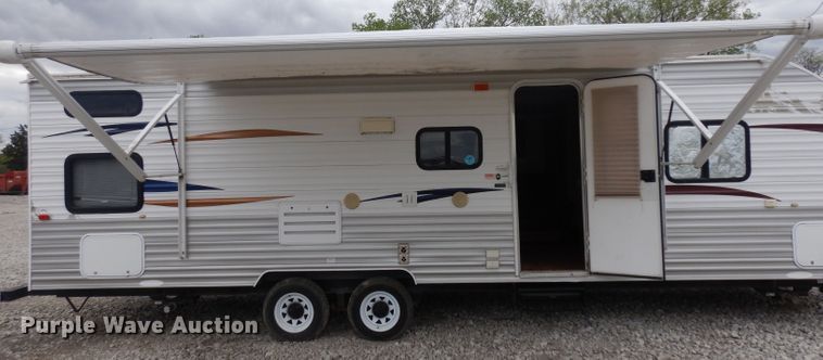 image for item GY9201 2013 Forest River Patriot  camper