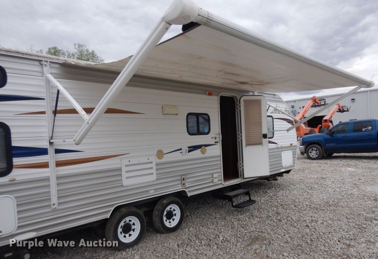 image for item GY9201 2013 Forest River Patriot  camper