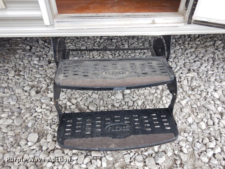 image for item GY9201 2013 Forest River Patriot  camper